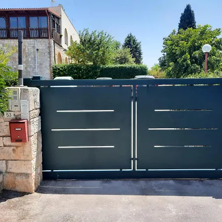 Ninetta House Сasa de vacaciones